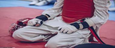 运动地板安装与调试